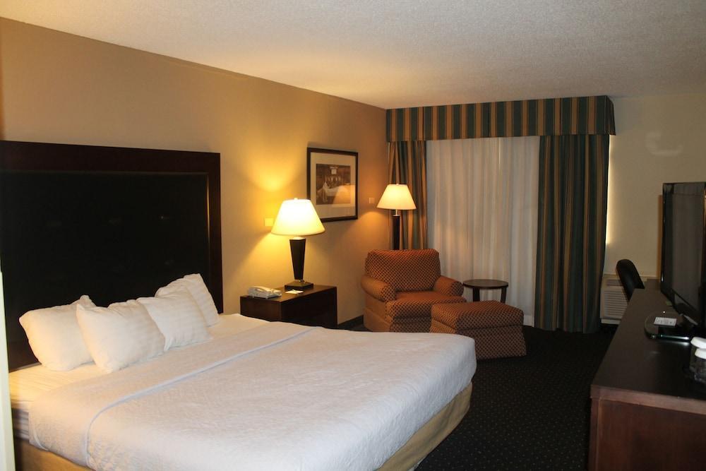 Doubletree By Hilton Winston Salem - University, Nc Winston-Salem Exterior foto
